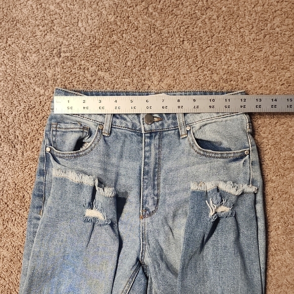 Stylish Distressed Blue Jeans - Picture 3 of 4